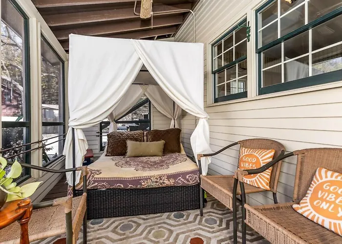 Rise Getaways At Briarstone Entire House